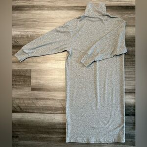 UNIQLO- Gray Soft Knit Fleece Long-Sleeve Dress